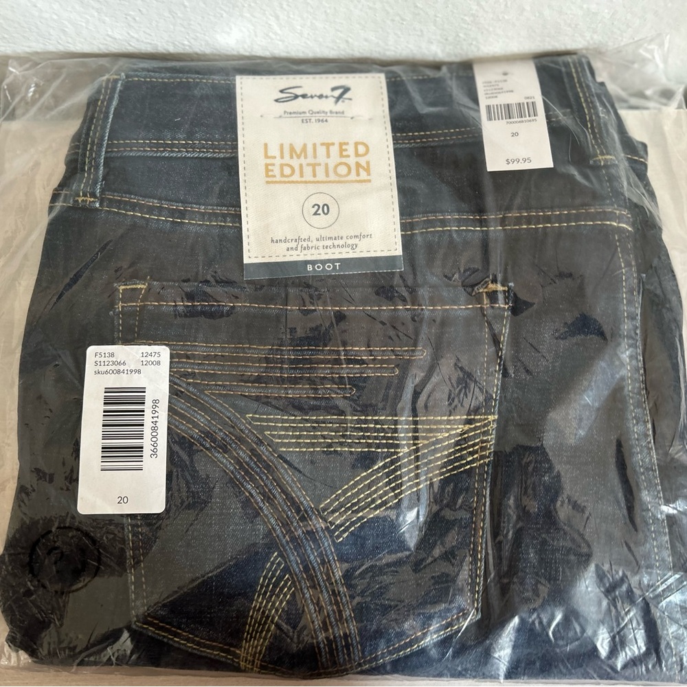 Seven7 Women’s Limited Edition Blue Jeans NWT